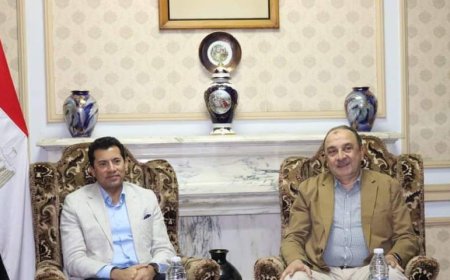 وزيرا قطاع الأعمال والشباب والرياضة يبحثان سبل تطوير أندية الشركات بالغربية