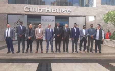 " أشرف منصور " يستقبل المدير العام للشئون الاجتماعية الصومالي بمدينة الأسمرات