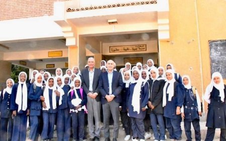 وزير التربية والتعليم  ومحافظ أسوان يتفقدان عددا من مدارس النوبة لمتابعة انضباط العملية التعليمية