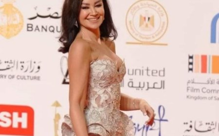 جرأة وإثارة.. أروى جودة تثير الجدل بفستان مكشوف الصدر بالقاهرة السينمائي