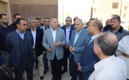 محافظ القاهرة يتفقد سوق 15 مايو الذى أقامته العاصمة بالتعاون مع وزارة الاسكان