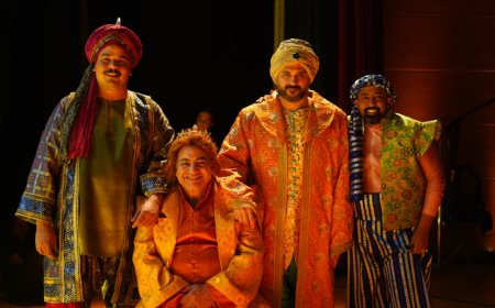 تفاصيل لمسرحية أكرم حسني الجديدة " ألف تيتة وتيتة " قبل عرضها في موسم الرياض