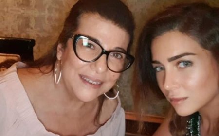 تامر حسني أبرزهم.. نجوم الفن يساندون مي عز في جنازة والدتها