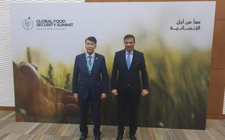 وزير الزراعة يلتقى مع مدير المنظمة الإسلامية للأمن الغذائي