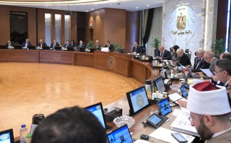 رئيس الوزراء يترأس الاجتماع الأسبوعي للحكومة