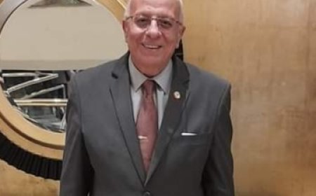 المنتج الفني الكبير عوض ماهر يهنئ المربي الفاضل خالد التهامى