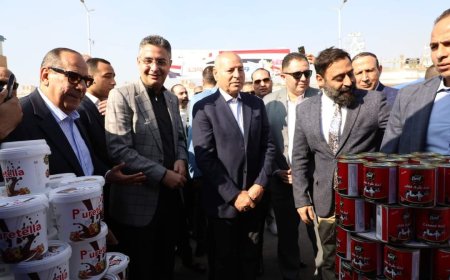 محافظ القاهرة ووزير التموين والتجارة الداخلية يفتتحان ثالث أسواق اليوم الواحد