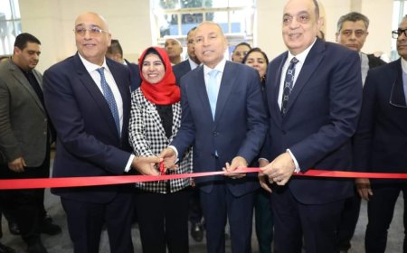 محافظ القاهرة ونائب محافظ دمياط يشهدان افتتاح فعاليات معرض "صنع في دمياط" للأثاث  بمدينة نصر