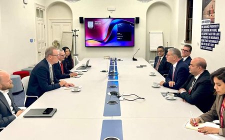وزير البترول والثروة المعدنية يلتقي بـ تيم ريد الرئيس التنفيذي للهيئة البريطانية لتمويل الصادرات