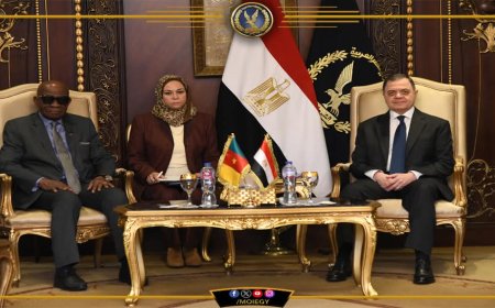 وزير الداخلية يستقبل المندوب العام للأمن الوطنى بجمهورية الكاميرون