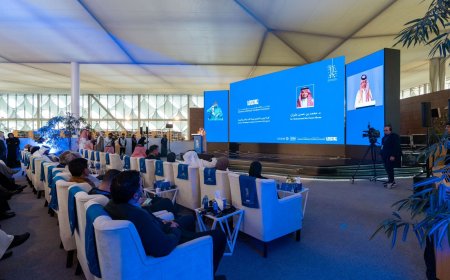 إنطلاق مؤتمر الرياض الدولي للفلسفة 2024  بمكتبة الملك فهد