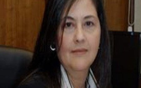 أسرة كلية الإعلام بجامعة مصر للعلوم والتكنولوجيا تهنئ الدكتورة هويدا مصطفى