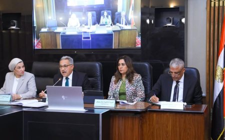 وزيرة التنمية المحلية تستعرض جهود الوزارة في تنفيذ المنظومة المتكاملة لإدارة المخلفات الصلبة