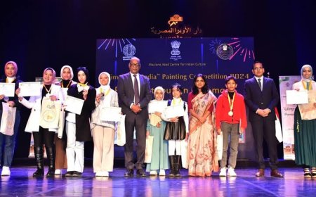 وزارة التربية والتعليم تكرم الطلاب الفائزين فى المسابقة الفنية "لمحات من الهند"