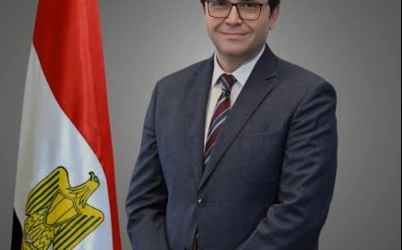 الفنون والتطور الحضاري بمكتبة القاهره الكبرى