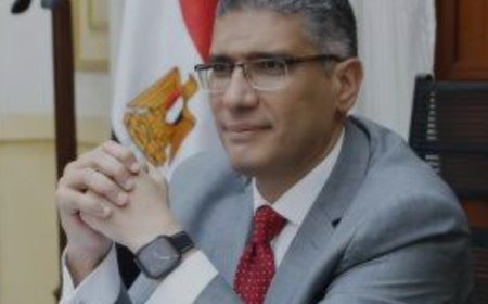 محافظ الجيزة : انطلاق قافلة دعوية من منطقة الوعظ الي الواحات البحرية وتقديم كافه سبل الدعم اللازم للقافلة لتحقيق الاستفادة منها للمواطنين