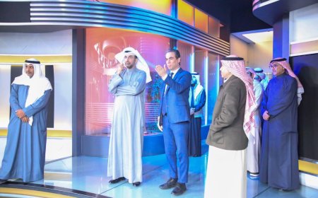 المسلماني يلتقي وزير الإعلام الكويتي.. ويتفقد استديوهات ومركز الأخبار بـ تليفزيون الكويت