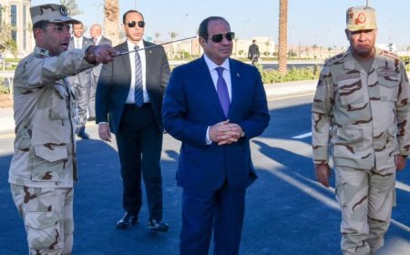 الرئيس عبد الفتاح السيسى يتفقد الاكاديمية العسكرية.. ويلتقي مع القادة العسكريين والشرطة المدنية