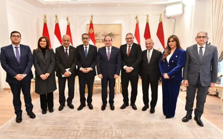 الرئيس عبد الفتاح السيسي يلتقي بعدد من سيدات ورجال الصحافة والإعلام