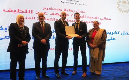 وزير التربية والتعليم يكرم الطلاب الفائزين بمسابقة "ISEF" على المستوى الوطني والعالمي لعام ٢٠٢٤