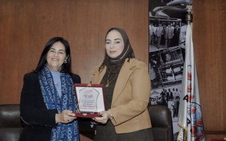 بروتوكول تعاون بين كلية الاعلام و مركز التدريب و الاستشارات بمؤسسة اخبار اليوم