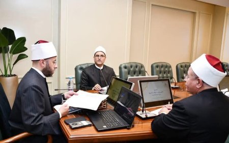 الأزهري يلتقي مدير مديرية أوقاف القليوبية لمتابعة الانضباط الإداري والدعوي