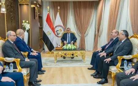 وزير الإنتاج الحربى يستقبل سفير مصر بالمغرب  لبحث الفرص الاستثمارية وأوجه التعاون المشترك بين البلدين