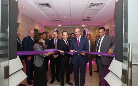 طلعت" يفتتح مركز تميز شركة "كومفولت" Commvault العالمية بالقاهرة