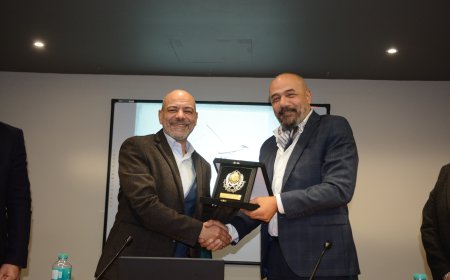 الخط العربي بين التصميم الجرافيكي والفن موضوع ندوة بكلية الفنون والتصميم بالأكاديمية العربية للنقل البحري