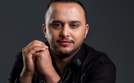 عزيز صالح يبدأ احتراف الغناء من دبي مع "دوزان موزيك"