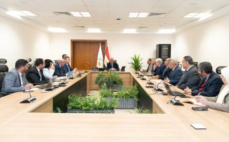 الدكتور سويلم يلتقى سفير دولة هولندا بالقاهرة لبحث سبل تعزيز التعاون بين البلدين فى مجال الموارد المائية