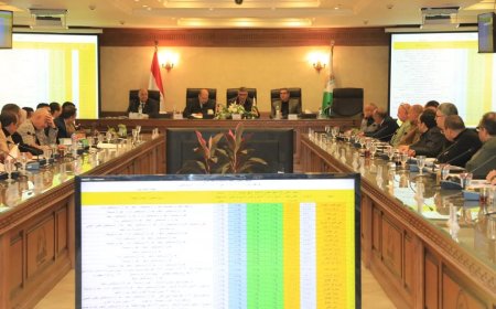 محافظ الجيزة يكلف رؤساء الأحياء والمراكز بزيادة وتيرة العمل لتنفيذ المشروعات المدرجة بالخطة