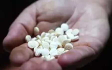 السلطات الجديدة في سوريا تحرق مليون حبة من الكبتاجون المخدر بدمشق