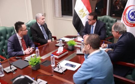 وزير الصحة يلتقي وفد شركة "ميند راي" لصناعة الأجهزة الطبية