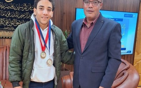 نائب محافظ القاهرة للمنطقة الجنوبية يكرم بطل الجمهورية عدو في البطولة البارليمبية