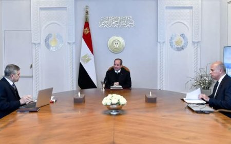 رئيس الجمهورية يعقد اجتماعاً مع رئيس هيئة قناة السويس