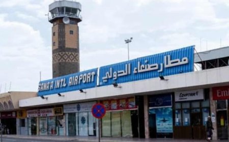 غارات إسرائيلية فوق رؤوس رئيس منظمة الصحة العالمية و ممثل الأمين العام للأمم المتحدة  المتواجدين بـ مطار صنعاء