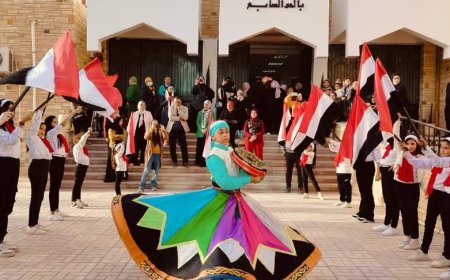 الثقافة تحتفل بالعام الجديد على مسرح قصر الإبداع الفني