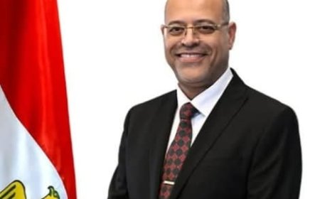 وزير العمل يعتمد صرف مليون و660 ألف جنيه تعويضات وإعانات ل 12 عاملاً غير منتظم