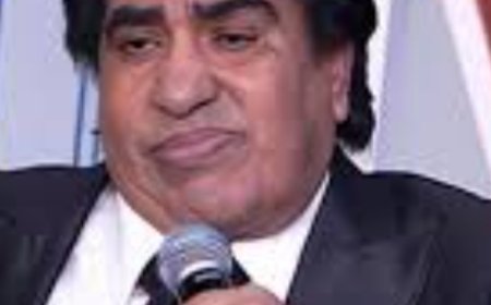 تشييع جنازة نجم الأغنية الشعبية أحمد عدوية..و دفنه بجوار زوجته حسب وصيته