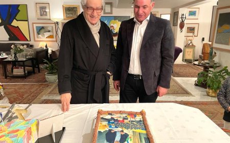 الإعلامى محمد فودة يوجه تهنئة خاصة للفنان فاروق حسنى بعيد ميلاده..ويؤكد: علامة فارقة في تاريخ الثقافة المصرية