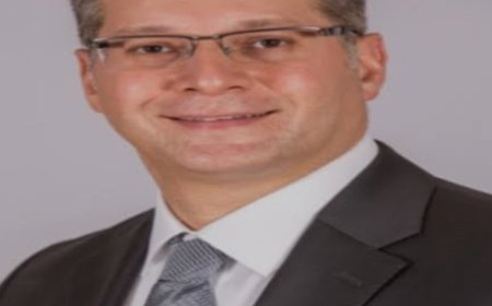 وزير البترول ينتقل الي موقع انفجار خط الغاز بـ الخانكة
