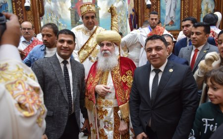 هدايا ووجبات تملأ الكنائس بالبهجة احتفالا بعيد الميلاد المجيد في بني سويف