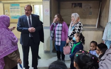نائب وزير الصحة يتابع ميدانيا الخدمات الصحية للمواطنين بمنطقة المعادي