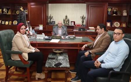 محافظ بني سويف يلتقي متدربة برنامج "المرأة تقود للتنفيذيات"