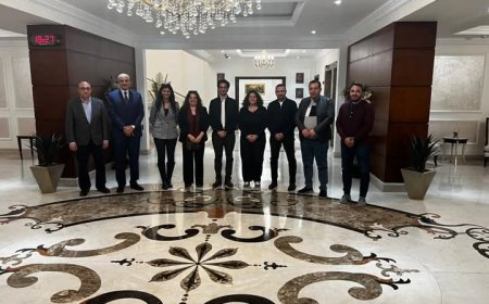 الشباب والرياضة تبحث سبل التعاون مع الوفد الإسباني لتعزيز الاستثمار الرياضي