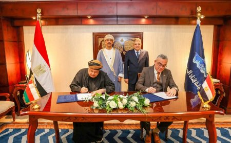 قناة السويس توقع مذكرة تعاون مع الشركة العُمانية للخدمات اللوجستية