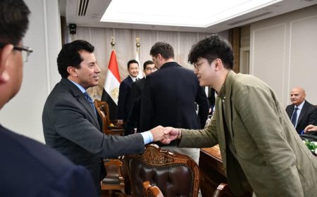 وزير الشباب والرياضة يبحث مع شركة “دافون” الصينية التعاون في تنظيم الأحداث الرياضية