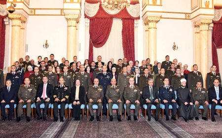 القائد العام يشهد حفل تخرج دورة التمثيل الدبلوماسي العسكري المصري بالخارج