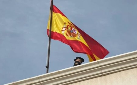 إسبانيا ترفع علمها فوق سفارتها بدمشق لأول مرة منذ 13 عام